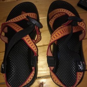 Size 7 Chacos
